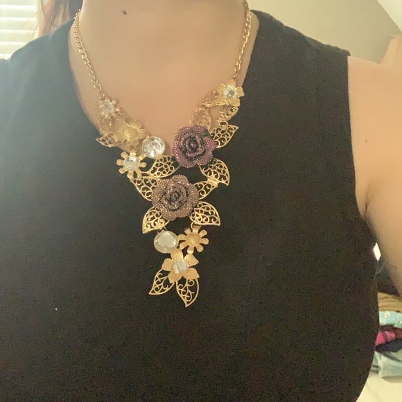 Beautiful gold & purple toned necklace - Picture 3 of 3